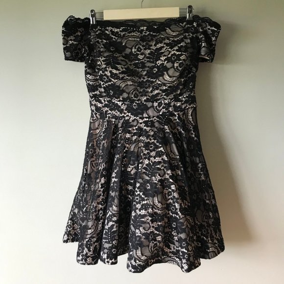 Lace Flare Off the Shoulder Prom Dress - Picture 2 of 9